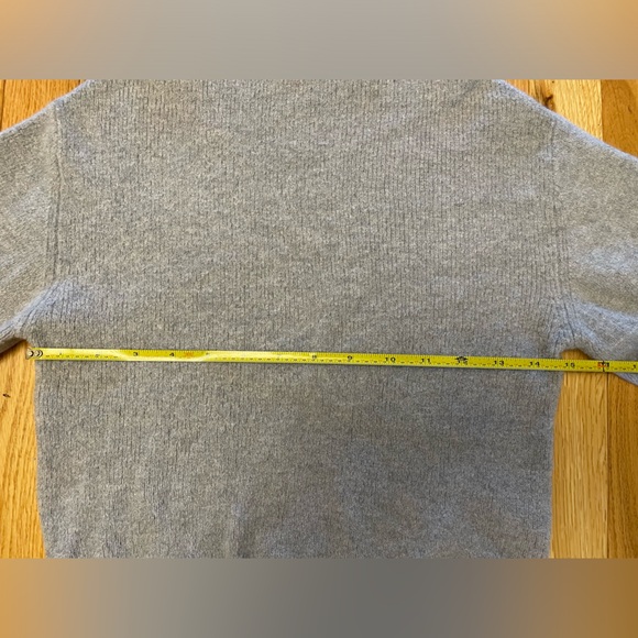 Aritzia Wilfred Knit Grey XS Sweater - Picture 6 of 6